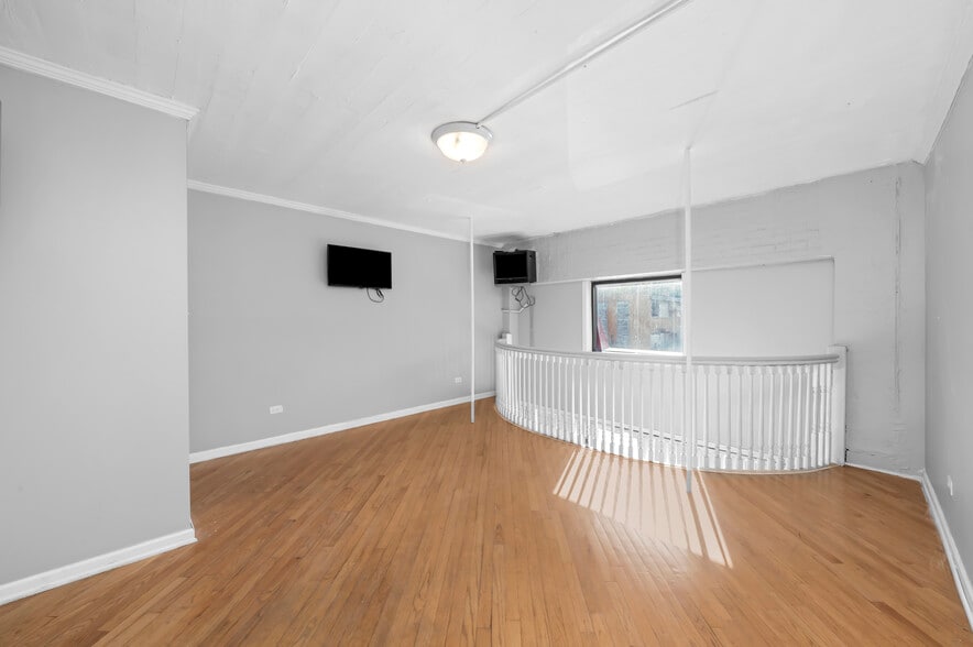 More Photos Of 1310-1314 E 75th St, Chicago Lodge Meeting Hall For Sale