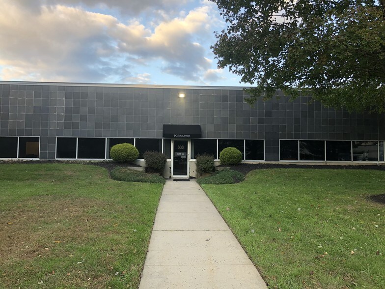 More Photos Of 2245 US Highway 130, Dayton Office For Lease
