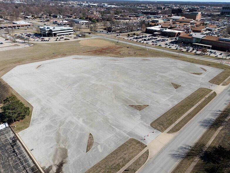 More Photos Of Maryland @ Walnut Lawn, Springfield Land For Sale