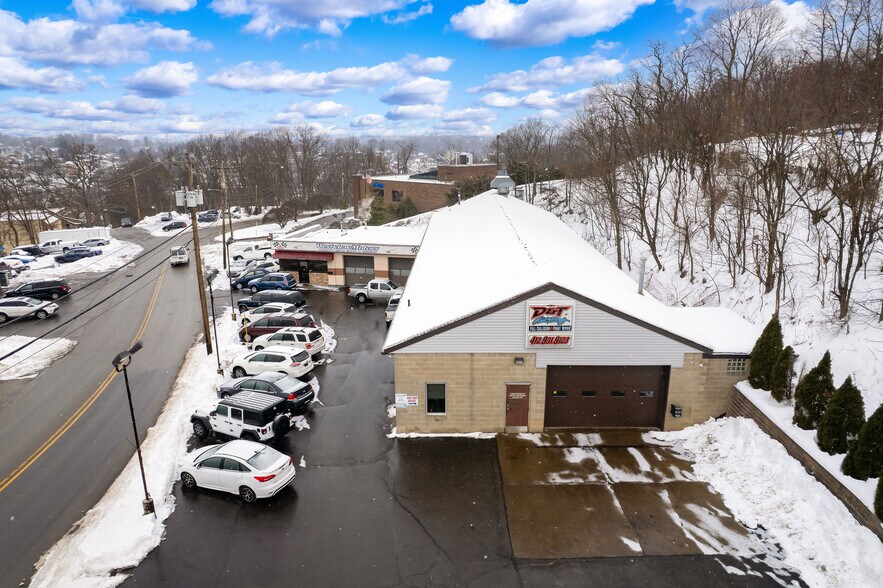More Photos Of 186 Perry Hwy, Pittsburgh Auto Dealership For Sale