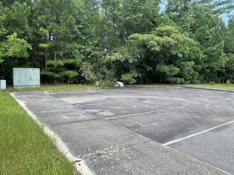 More Photos Of 225 Valencia Ct, Wilmington Land For Sale