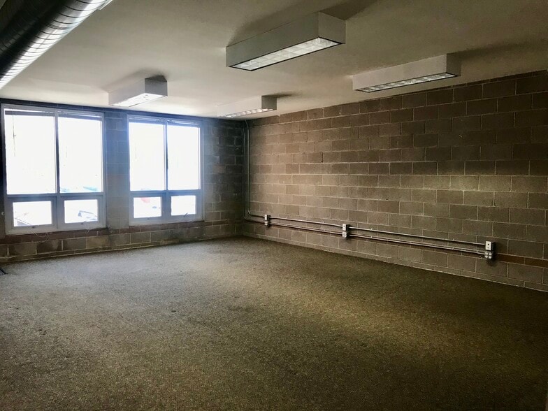 More Photos Of 482 S Broadway, Denver Storefront Retail Office For Lease
