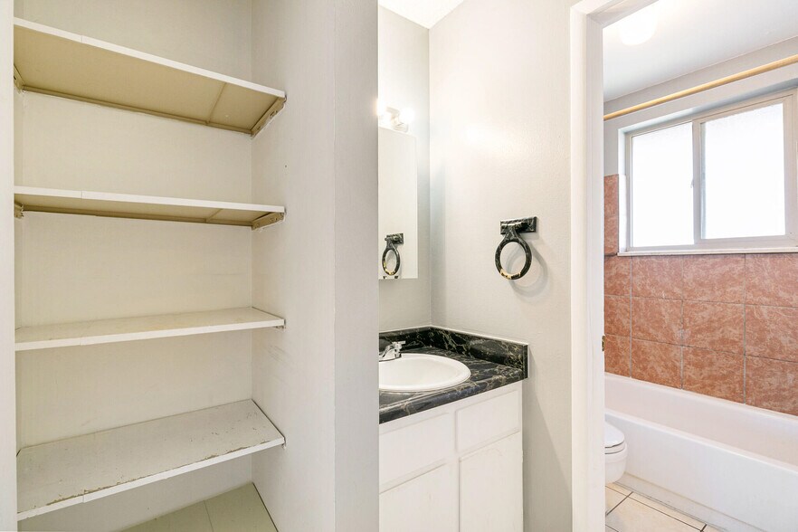 More Photos Of 5228 S Fox St, Littleton Apartments For Sale