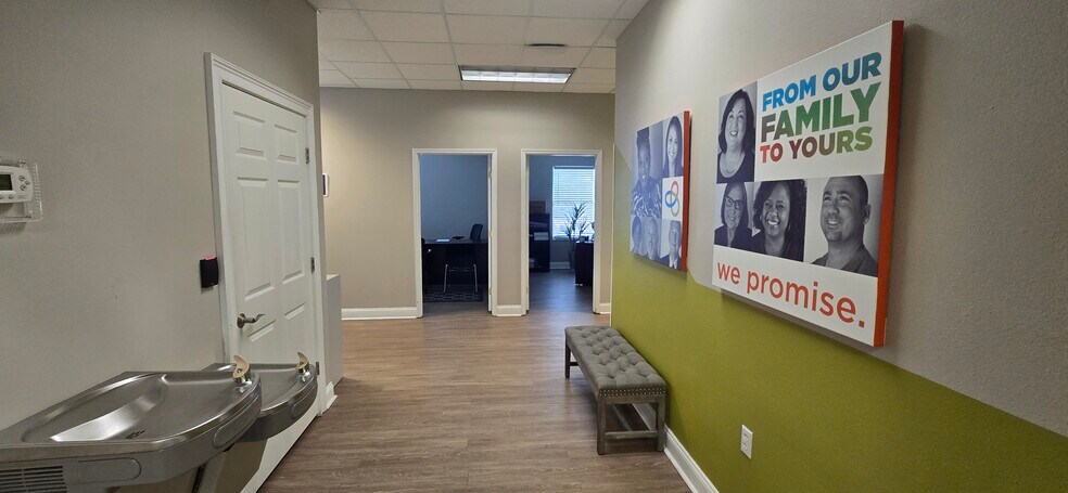 More Photos Of 1307-1309 Providence Rd, Brandon Office For Lease