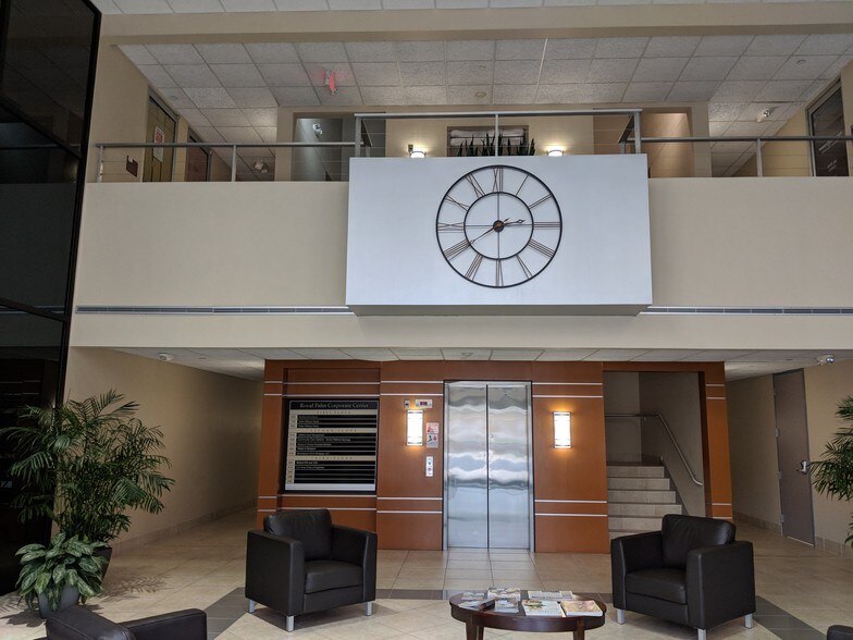 More Photos Of 1520 Royal Palm Square Blvd, Fort Myers Office For Lease