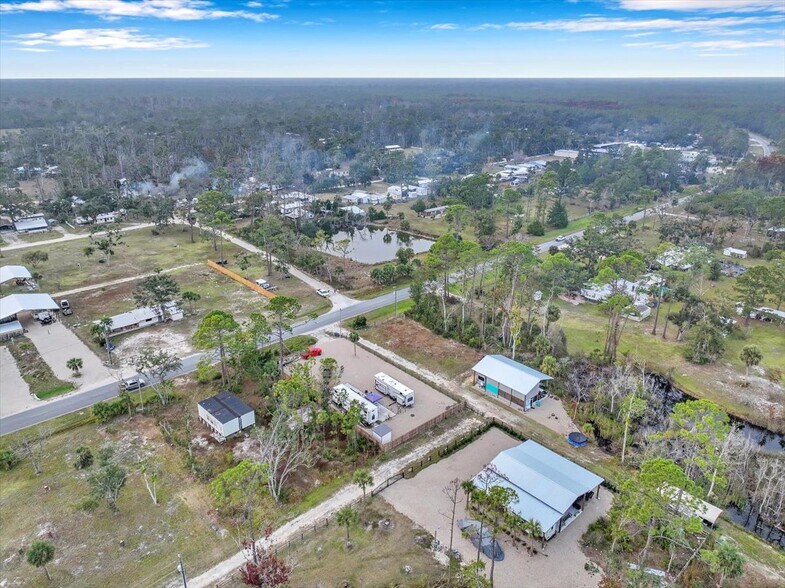 More Photos Of 516 2nd NW st, Steinhatchee Specialty For Sale