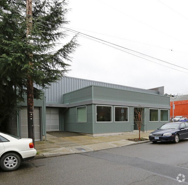 More Photos Of 2544 NW Upshur St, Portland Loft Creative Space For Lease