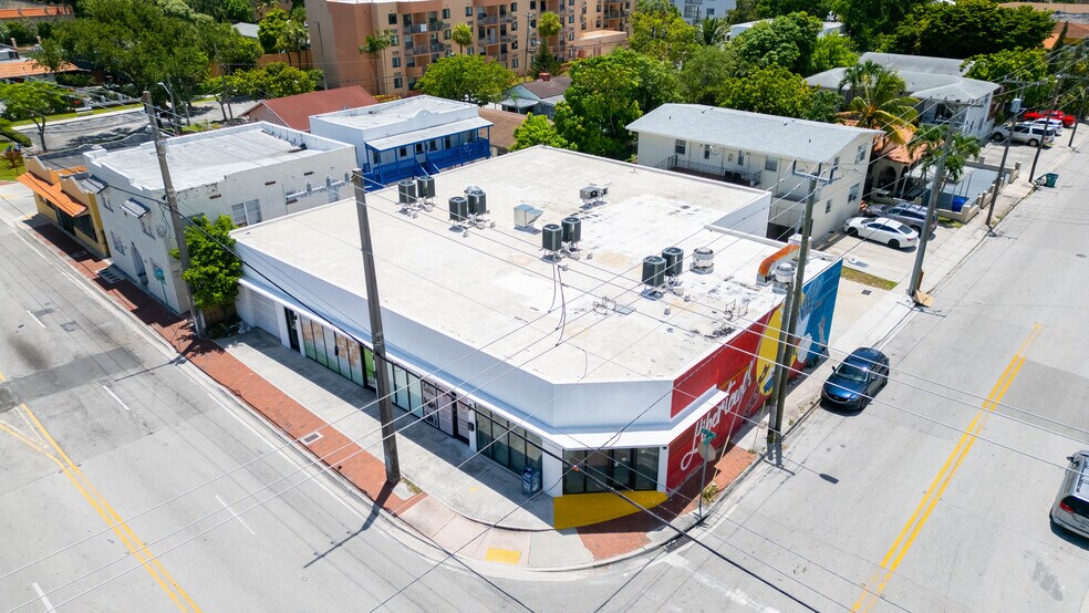 More Photos Of 300 SW 17th Ave, Miami Fast Food For Lease