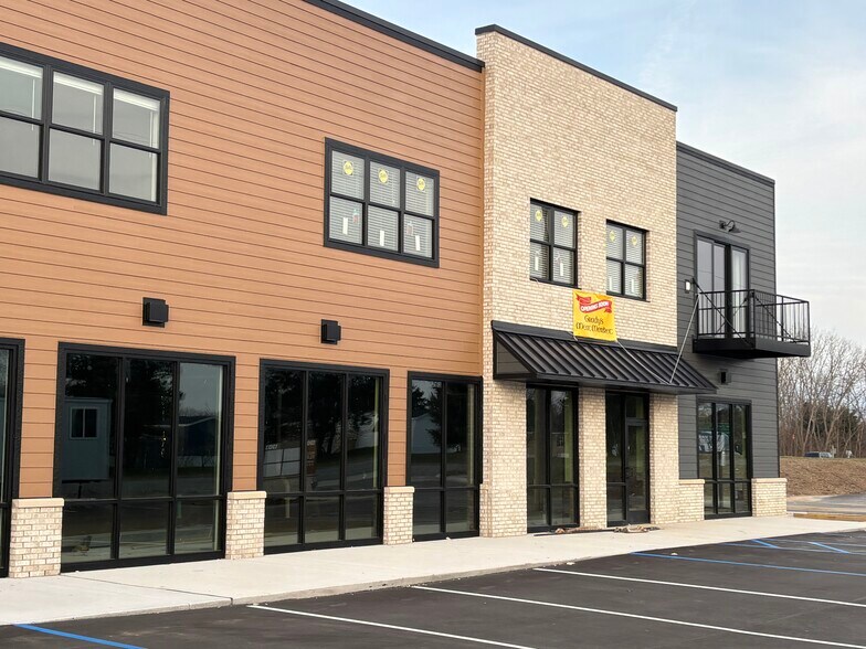 More Photos Of 1303 Post Dr NE, Belmont Storefront For Lease