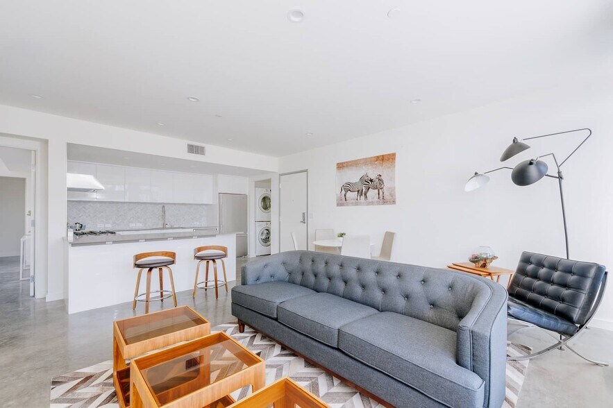 More Photos Of 12770 Caswell Ave, Los Angeles Apartments For Sale