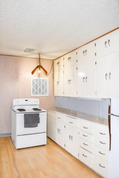 More Photos Of 414 Buchanan St SW, Ronan Apartments For Sale
