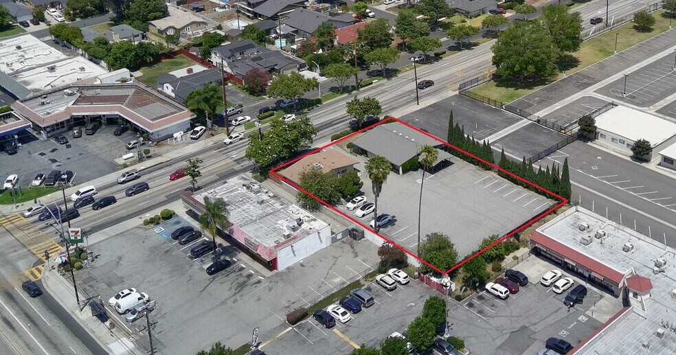 More Photos Of 910-914 E Gladstone St, Azusa Medical For Lease