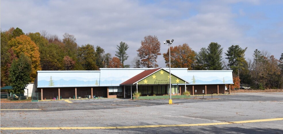 Primary Photo Of 1966 Morganton Blvd SW, Lenoir Schools For Sale