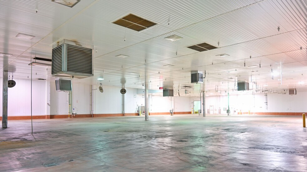 More Photos Of 347 N 43rd Rd, Mendota Food Processing For Lease