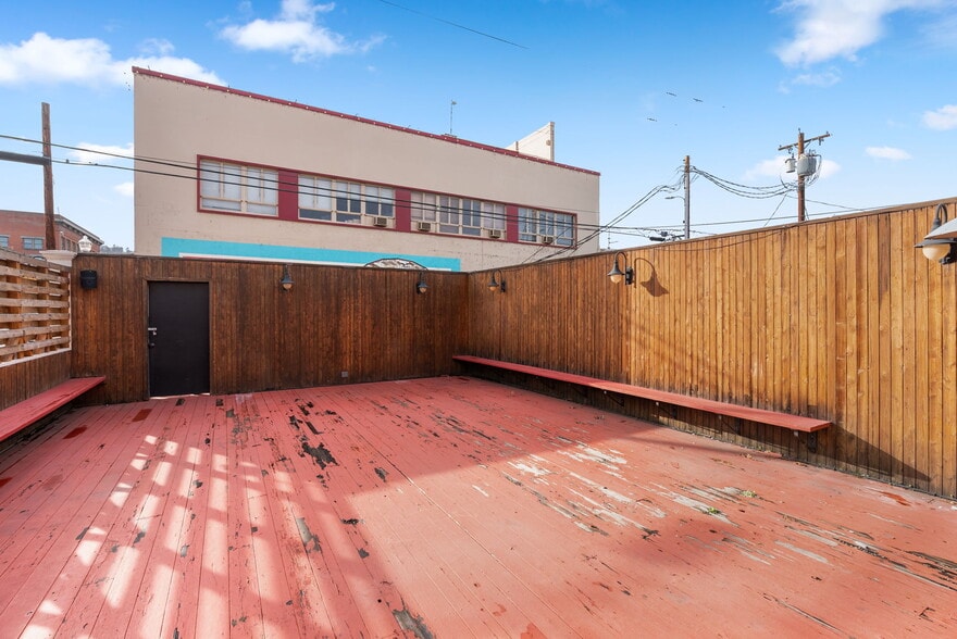 More Photos Of 205 Court St, The Dalles Restaurant For Sale