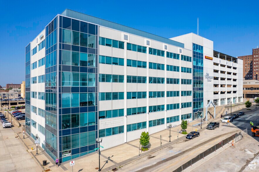 Primary Photo Of 211 Fulton St, Peoria Office For Lease
