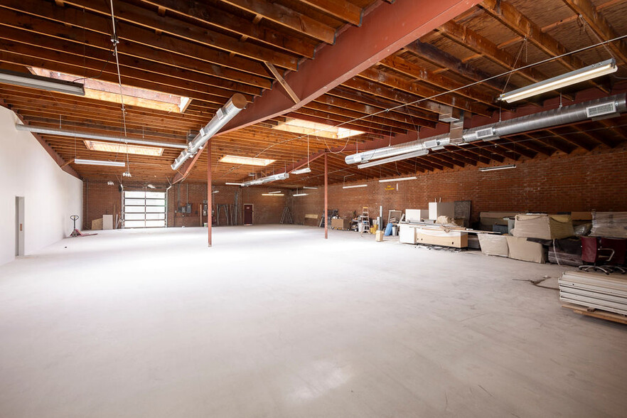 Primary Photo Of 4625 W Washington Blvd, Los Angeles Warehouse For Lease