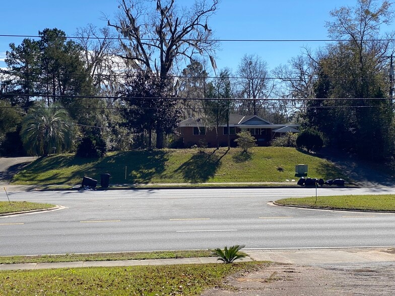 More Photos Of 1735 Mahan Dr, Tallahassee Land For Sale