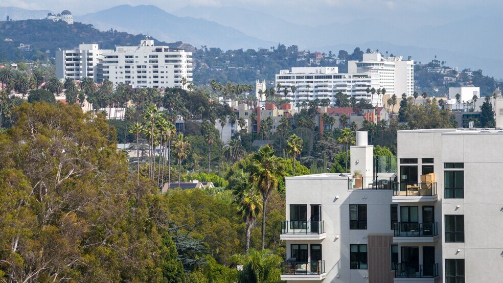 More Photos Of 1511 N Fairfax Ave, Los Angeles Apartments For Lease
