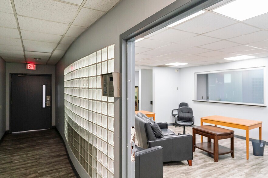 More Photos Of 6323 Georgia Ave NW, Washington Medical For Sale