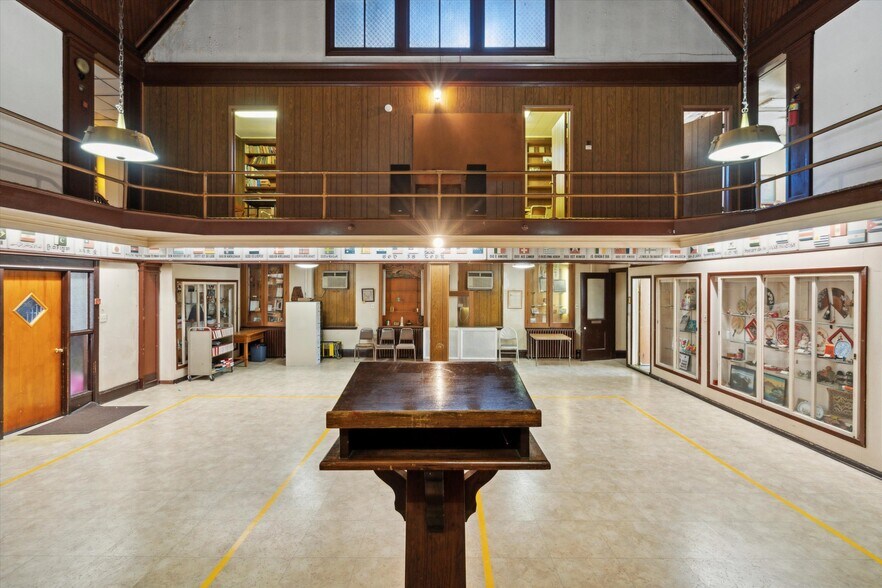 More Photos Of 1601 S 13th St, Philadelphia Specialty For Sale