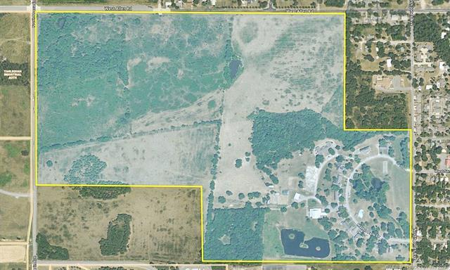 More Photos Of 7 Mathis Park Dr, Tahlequah Dormitory For Sale