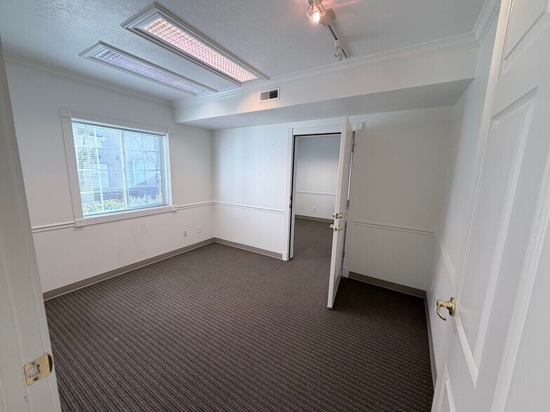 More Photos Of 702-704 N 1890 w, Provo Office For Lease