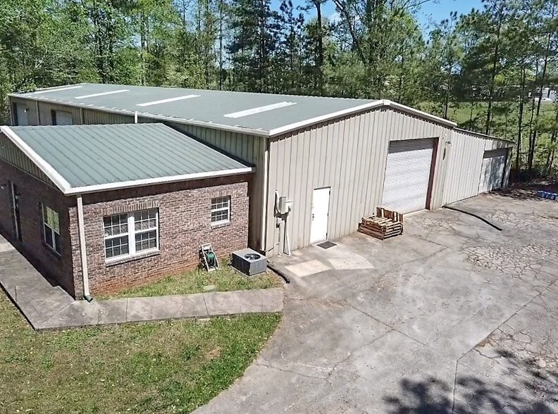 More Photos Of 361 Holcombe Rd, Bremen Warehouse For Lease