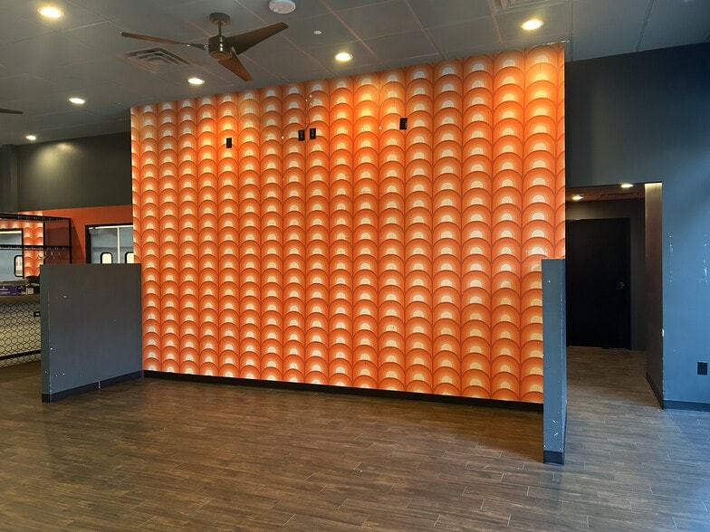 More Photos Of 1701 Payne St, Dallas Apartments For Lease