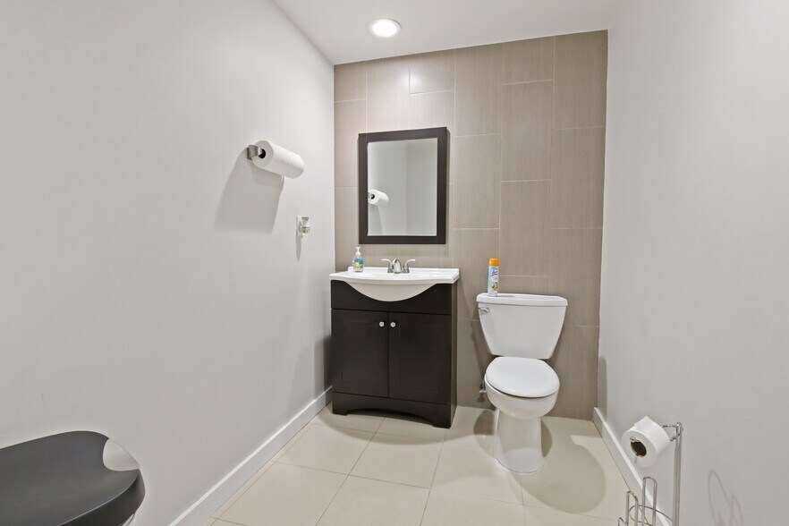 More Photos Of 168 SE 1st St, Miami Loft Creative Space For Sale