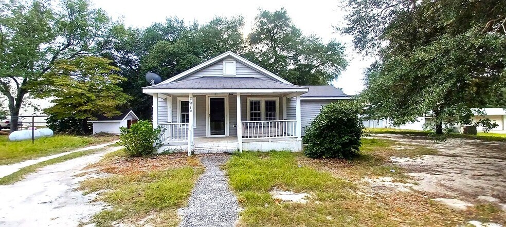 Primary Photo Of 2676 S Lake Dr, Lexington Office Residential For Lease