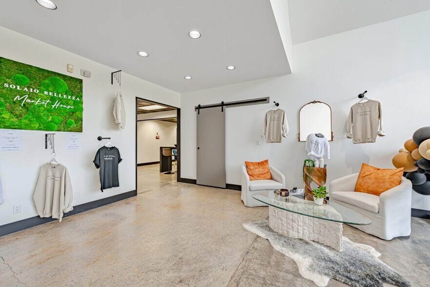 More Photos Of 335 Morganza Rd, Canonsburg Freestanding For Lease