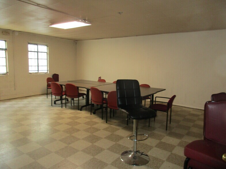 More Photos Of 2024 N Maplewood Ave, Tulsa Religious Facility For Sale