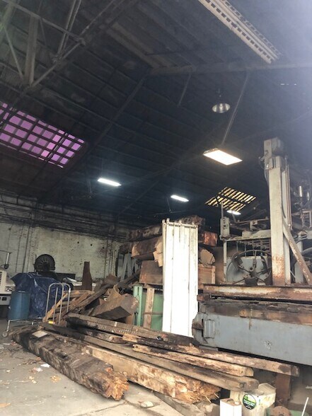 More Photos Of 2200 N 8th St, Philadelphia Warehouse For Lease