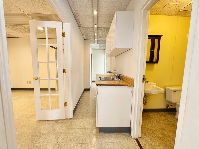 More Photos Of 75 Dillon Ave, Campbell Service For Sale