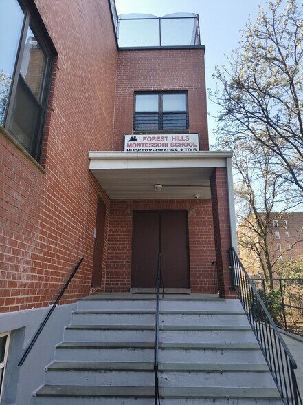 More Photos Of 67-04 Austin St, Forest Hills Schools For Lease