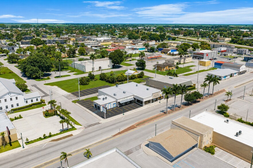 More Photos Of 362-364 S Main St, Belle Glade Storefront Retail Office For Sale
