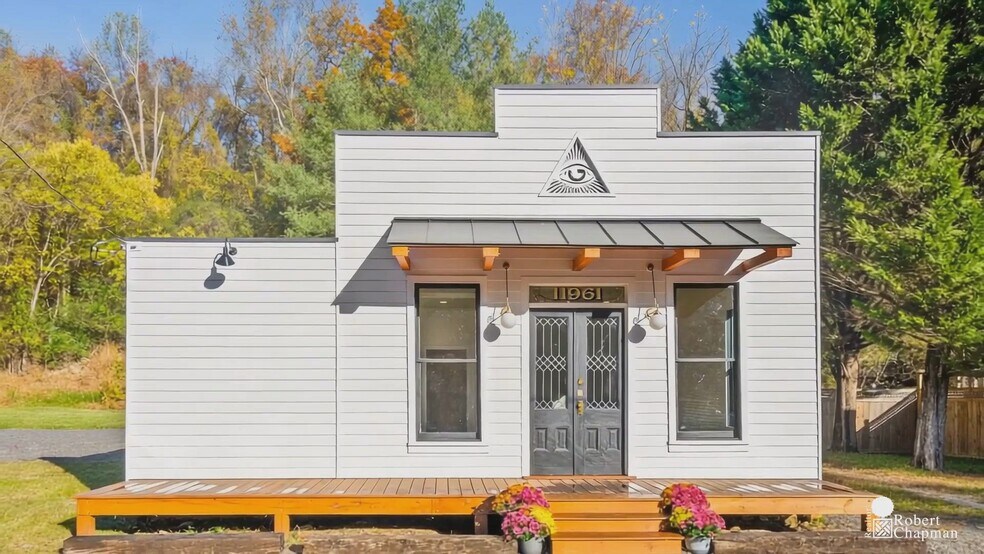 Primary Photo Of 11961 Lee Hwy, Sperryville Storefront Retail Office For Sale