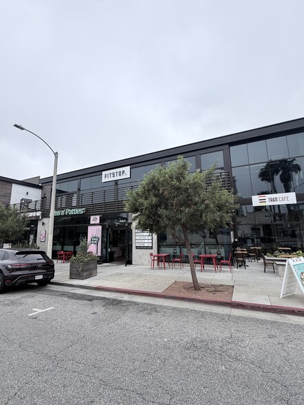 Primary Photo Of 3032 Wilshire Blvd, Santa Monica Storefront For Lease