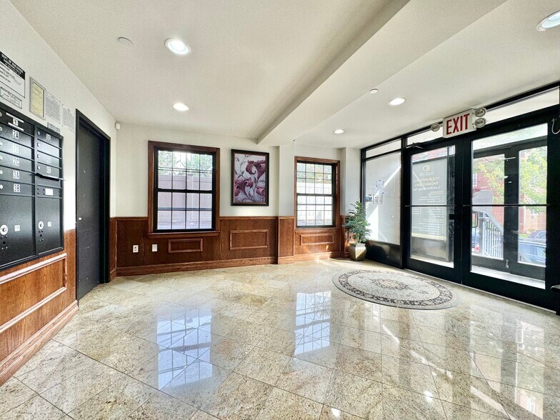 More Photos Of 8716 Avon St, Jamaica Apartments For Lease