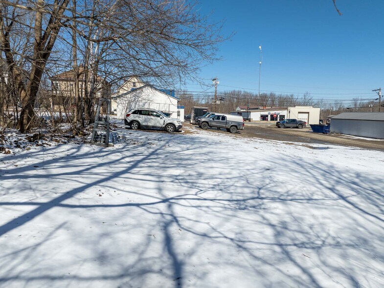 More Photos Of 484 North St, Calais General Retail For Sale