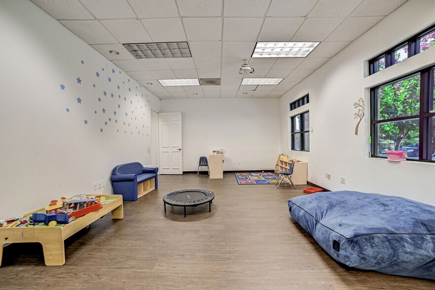 More Photos Of 2515 Cordes Dr, Sugar Land Daycare Center For Lease