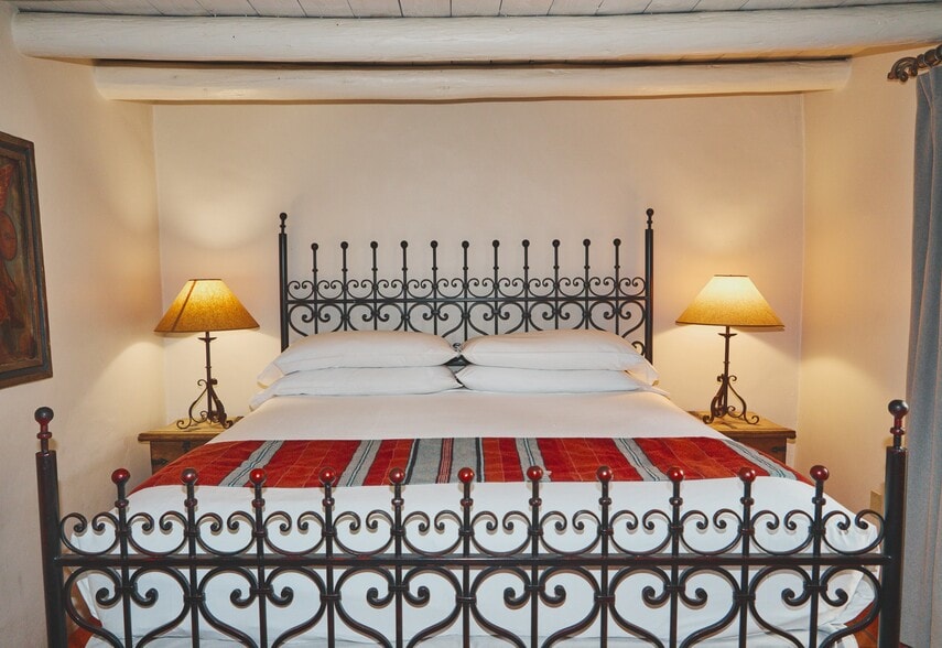 More Photos Of 405 Cordoba Ln, Taos Hotel For Sale
