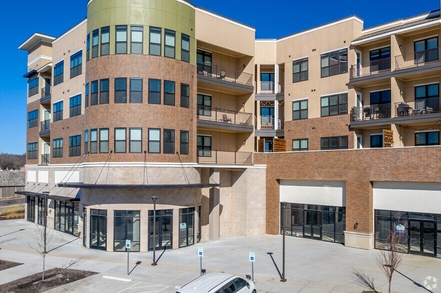 More Photos Of 8901-9099 Metcalf Ave, Overland Park Unknown For Lease