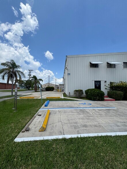 More Photos Of 280 W Central Blvd, Cape Canaveral Manufacturing For Sale
