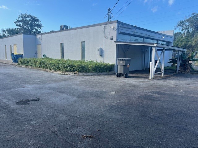 More Photos Of 835 Cesery Blvd, Jacksonville Medical For Sale