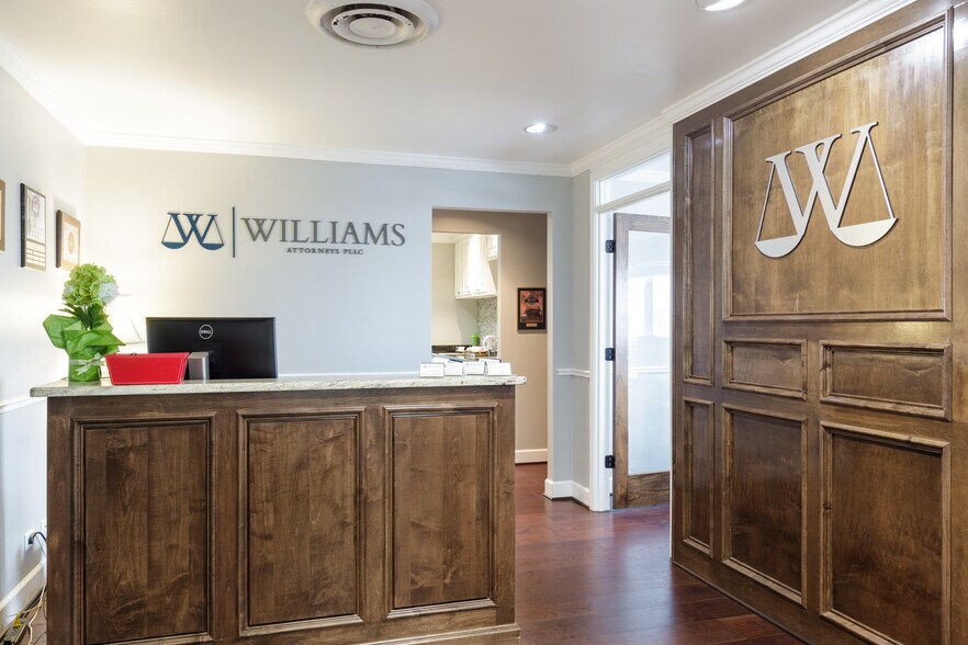 More Photos Of 500 N Water St, Corpus Christi Office For Lease