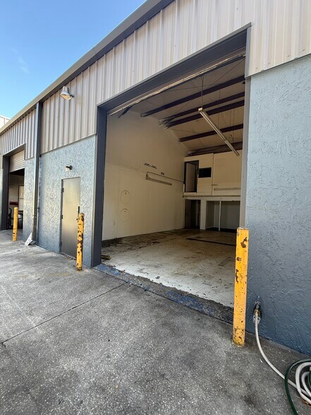 More Photos Of 1046 Shadick Dr, Orange City Warehouse For Lease