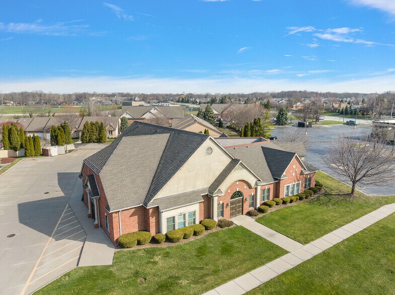 More Photos Of 35807 Moravian Rd, Clinton Township Office For Lease