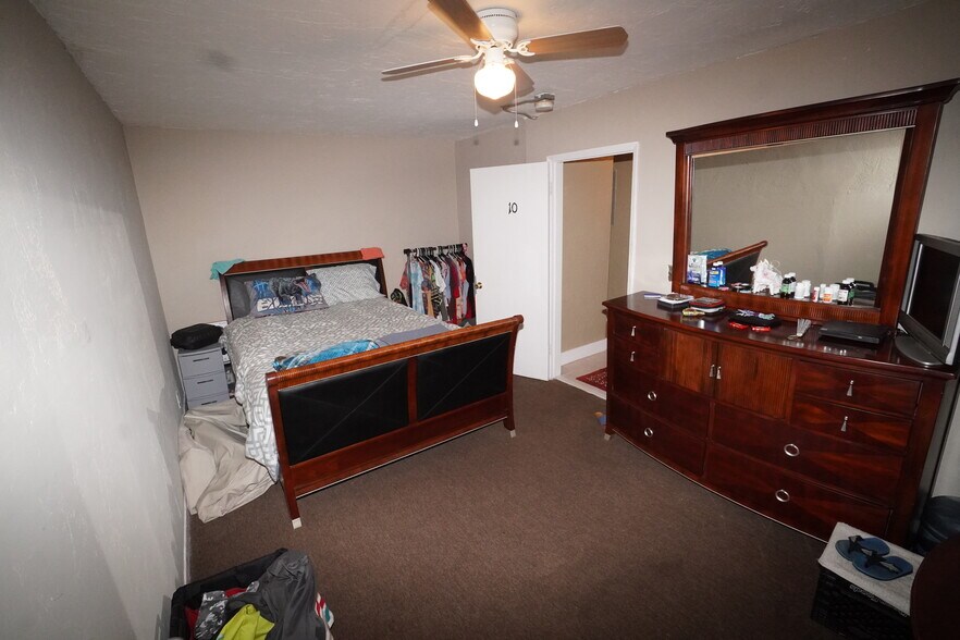 More Photos Of 602-608 NW 1st St, Dania Apartments For Sale